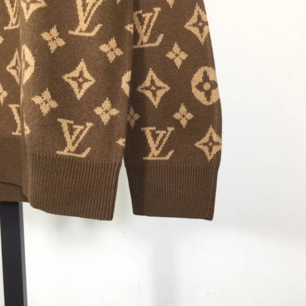 Louis Vuitton Sweater – SLV062 - Image 5