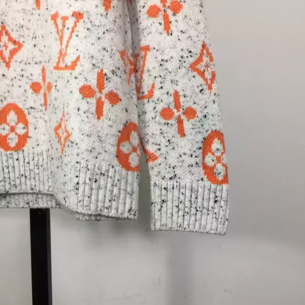 Louis Vuitton Sweater – SLV067 - Image 4