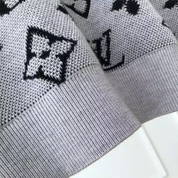 Louis Vuitton Sweater – SLV071 - Image 7