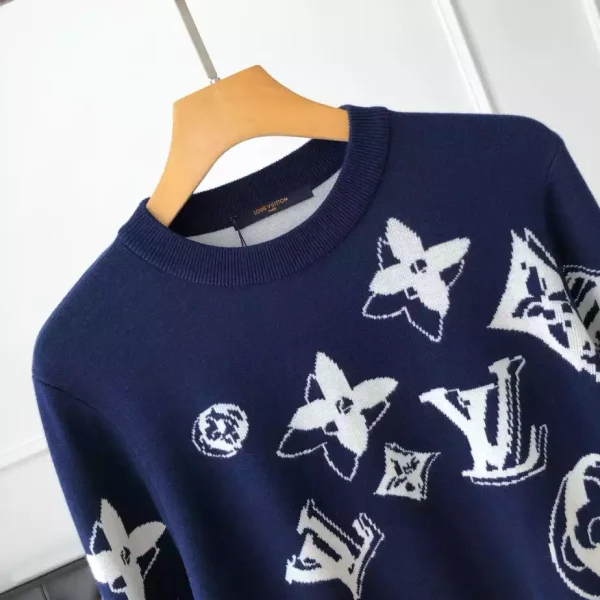 Louis Vuitton Sweater – SLV072 - Image 6