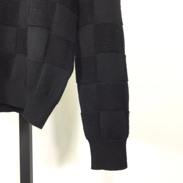Louis Vuitton Sweater – SLV073 - Image 4