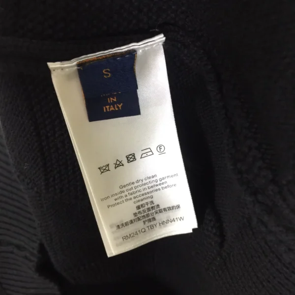 Louis Vuitton Sweater – SLV073 - Image 5