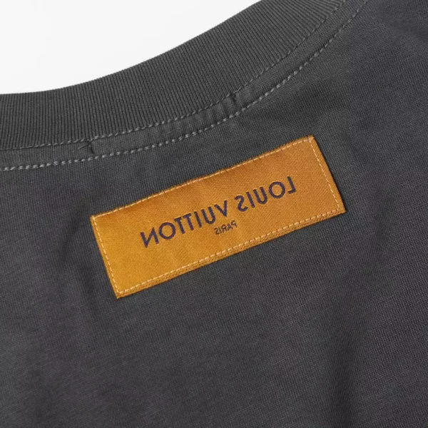 Louis Vuitton Sweater – SLV080 - Image 4