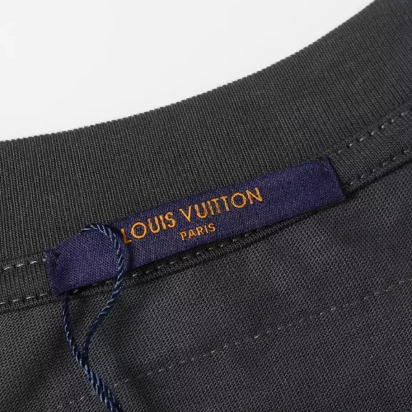 Louis Vuitton Sweater – SLV080 - Image 5