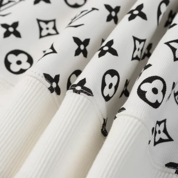 Louis Vuitton Sweatshirts – SLV005 - Image 6