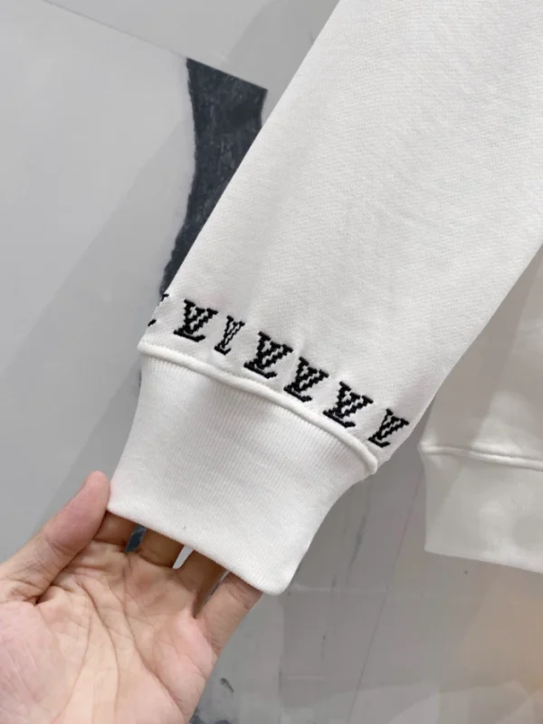 Louis Vuitton Sweatshirts – SLV010 - Image 4
