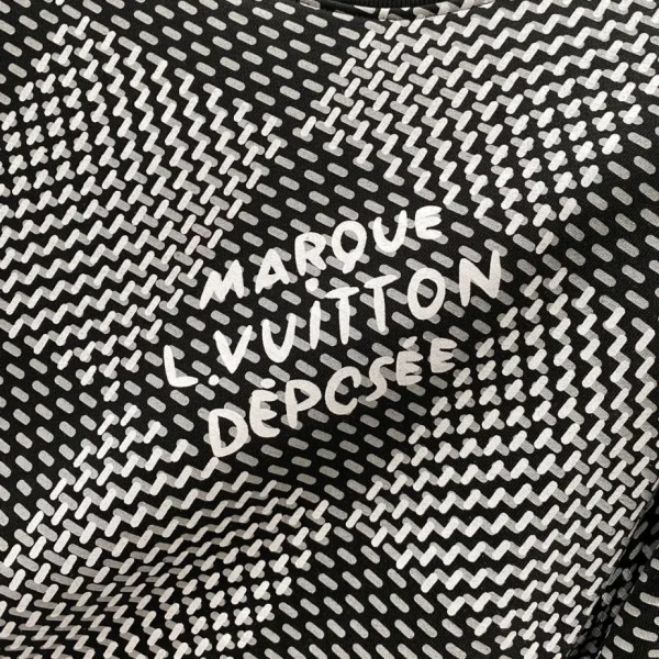 Louis Vuitton Sweatshirts – SLV013 - Image 9