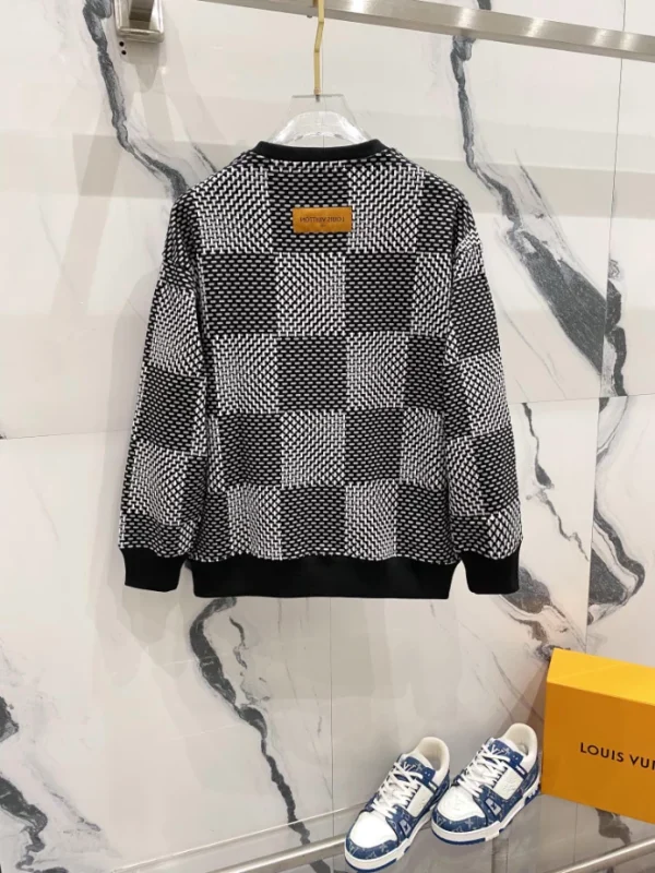 Louis Vuitton Sweatshirts – SLV013 - Image 2