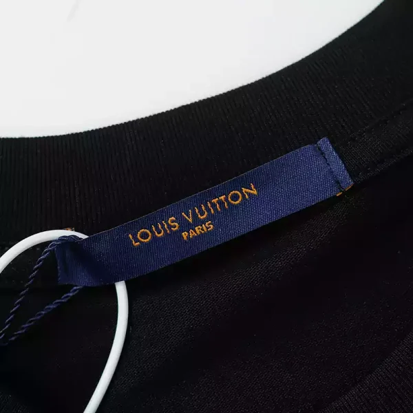 Louis Vuitton T-shirt – LSVT0210 - Image 3