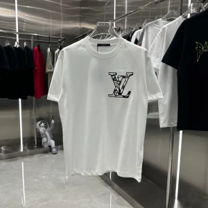 Louis Vuitton T-shirt – LSVT0240