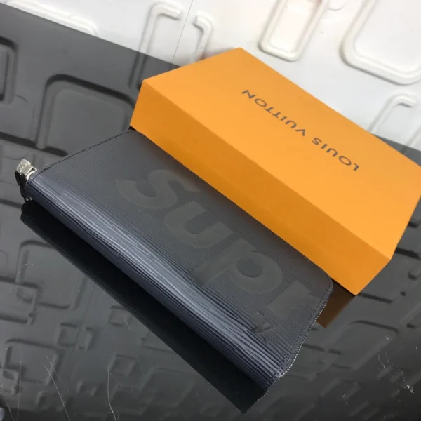 Louis Vuitton X Supreme Wallet Epi Black – WLM118 - Image 4