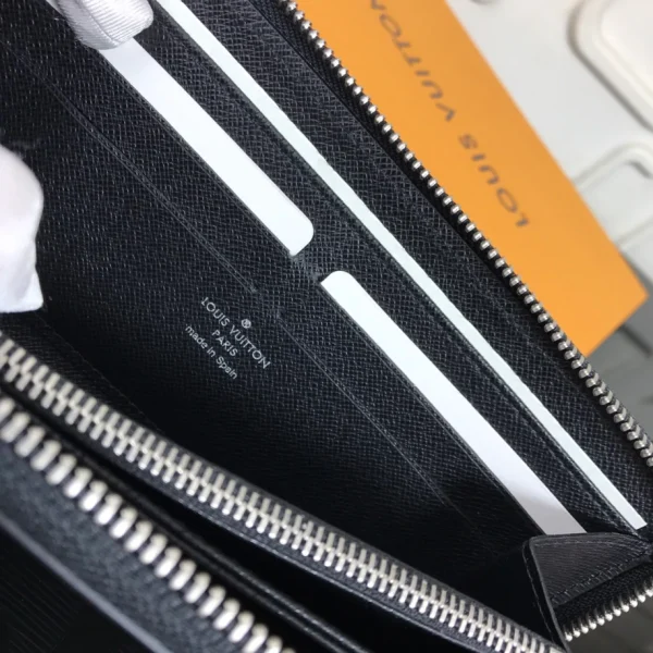 Louis Vuitton X Supreme Wallet Epi Black – WLM118 - Image 5