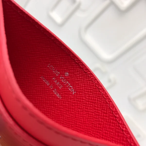 Louis Vuitton x Supreme Porte Carte Simple Epi Red – WLM121 - Image 5