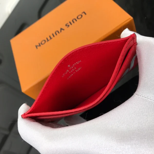Louis Vuitton x Supreme Porte Carte Simple Epi Red – WLM121 - Image 3