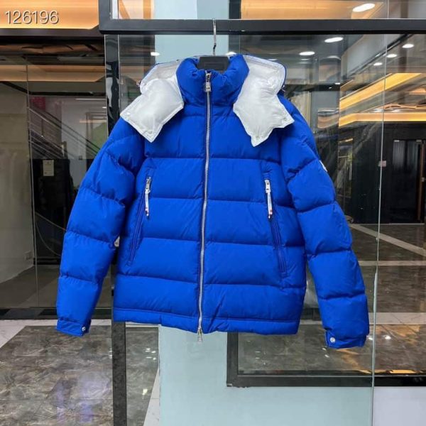Moncler Coat – MC009