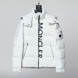 Moncler Coat – MC023