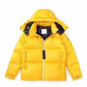 Moncler Coat – MC034