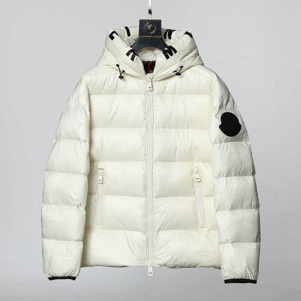 Moncler Coat – MC036