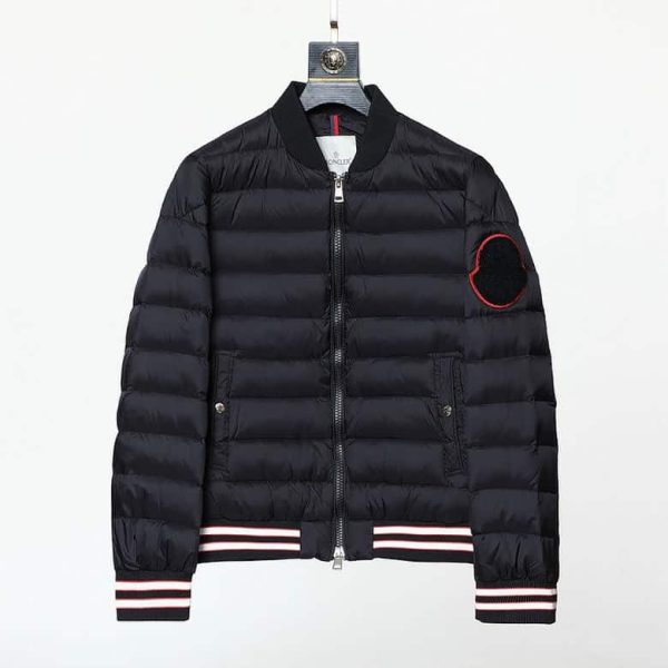 Moncler Coat – MC042