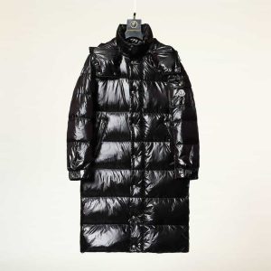 Moncler Coat – MC044