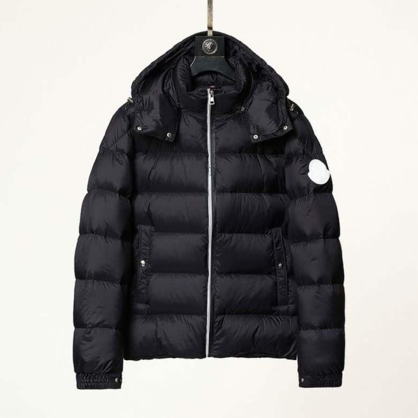 Moncler Coat – MC050