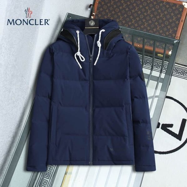 Moncler Coat – MC053