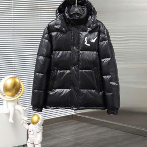 Moncler Coat – MC057