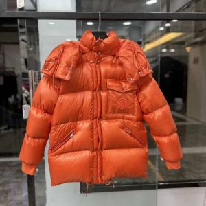 Moncler Coat – MC061