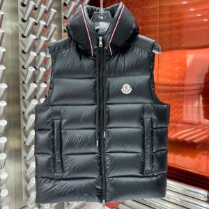 Moncler Luiro Down Vest – MC135