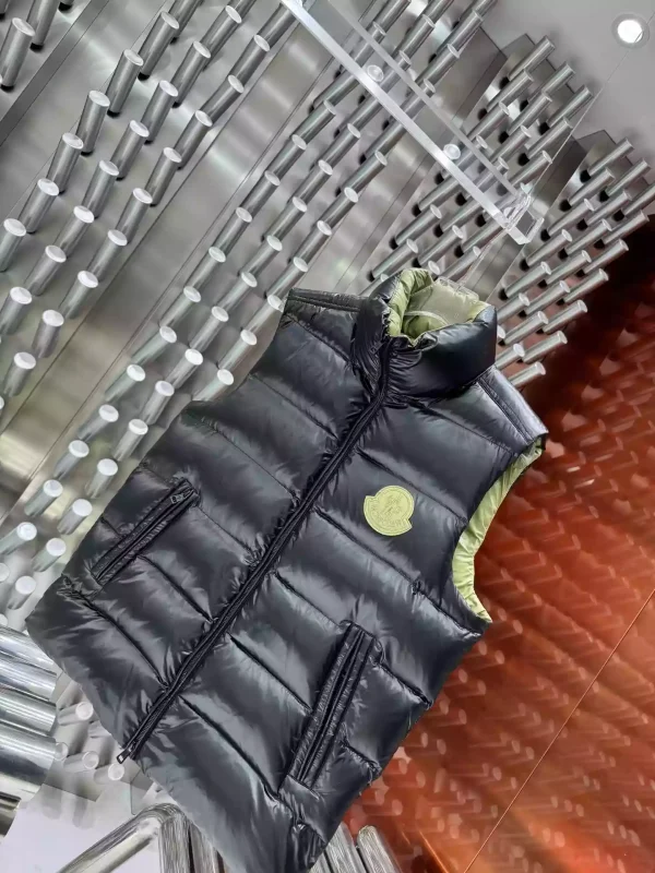Moncler Parke Gilet Jacket in Black – MC120 - Image 3