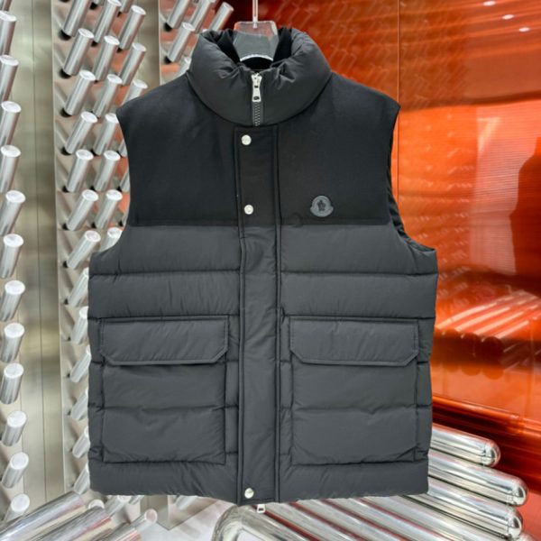 Moncler Rance Down Vest – MC136