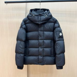 Moncler Vezere Short Down Jacket – MC138
