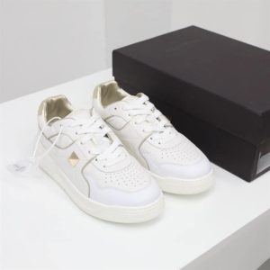 ONE STUD LOW-TOP NAPPA SNEAKER – VLS039