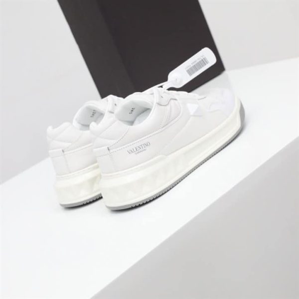 ONE STUD LOW-TOP NAPPA SNEAKER – VLS040 - Image 3