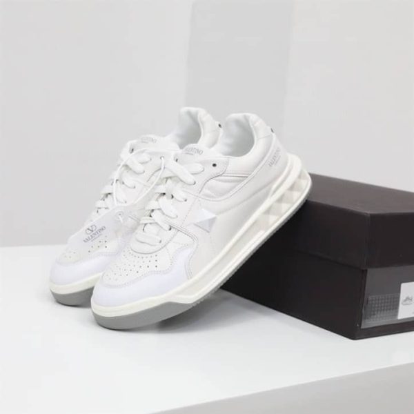 ONE STUD LOW-TOP NAPPA SNEAKER – VLS040 - Image 2