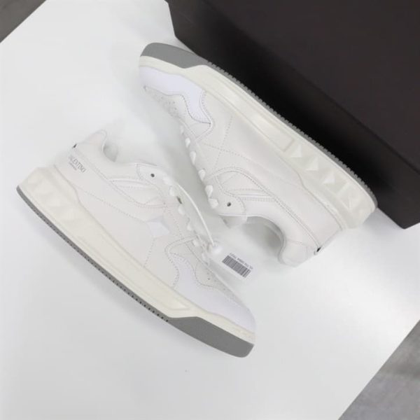 ONE STUD LOW-TOP NAPPA SNEAKER – VLS040 - Image 4
