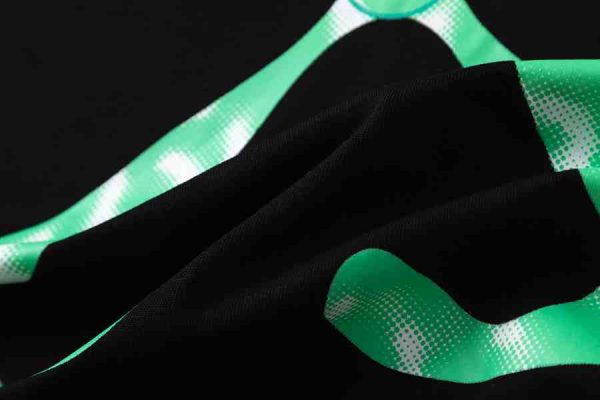 OW Moon Arrow Skate T-Shirt – OW38 - Image 8