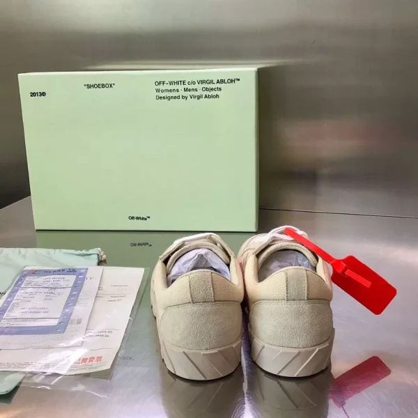 Off-White Low Vulcanized Distressed Sneakers – OFF58 - Image 4