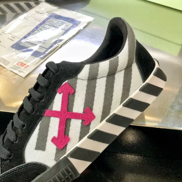Off-White Low Vulcanized Distressed Sneakers – OFF59 - Image 7