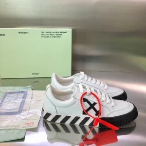 Off-White Low Vulcanized Distressed Sneakers – OFF61