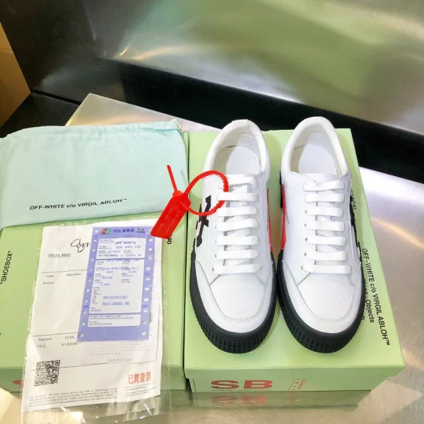 Off-White Low Vulcanized Distressed Sneakers – OFF61 - Image 6