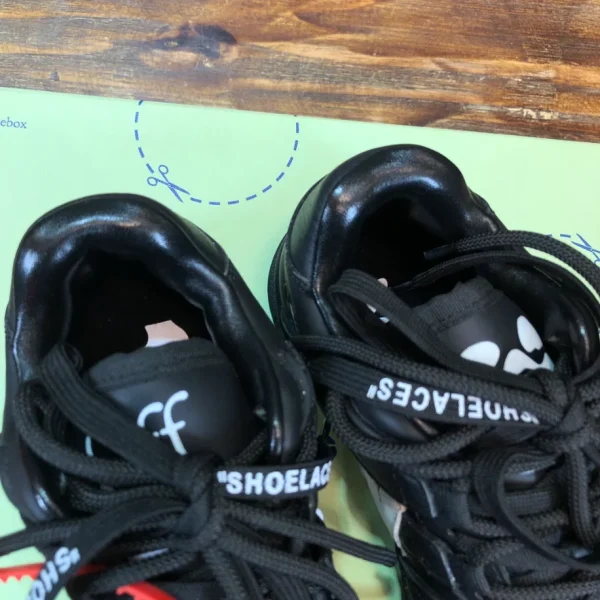 Off-White Mountain Cleats Sneakers – OFF65 - Image 9