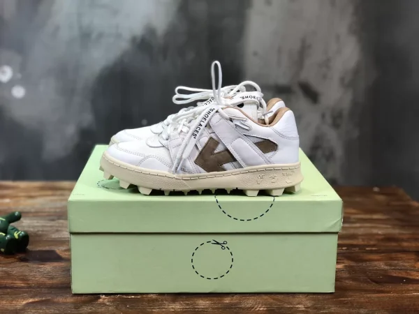 Off-White Mountain Cleats Sneakers – OFF67