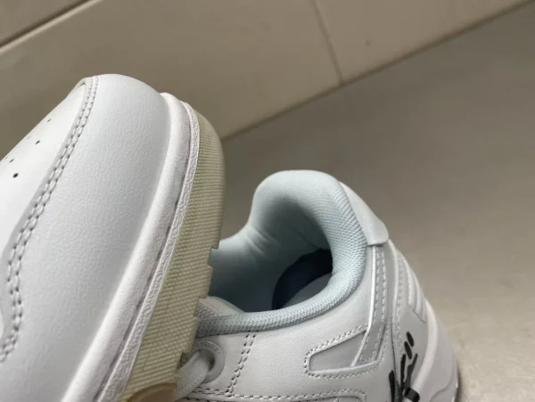 Off-White Out Of Office “For Walking” Sneaker – OFF19 - Image 6