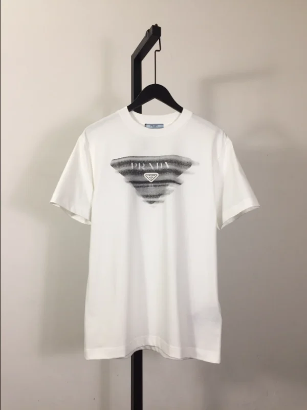 Prada T-shirt – PRT009