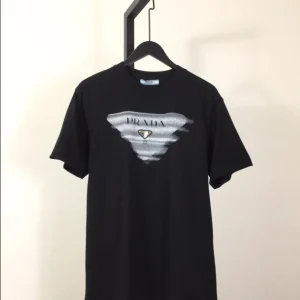 Prada T-shirt – PRT010