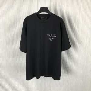 Prada T-shirt – PRT023