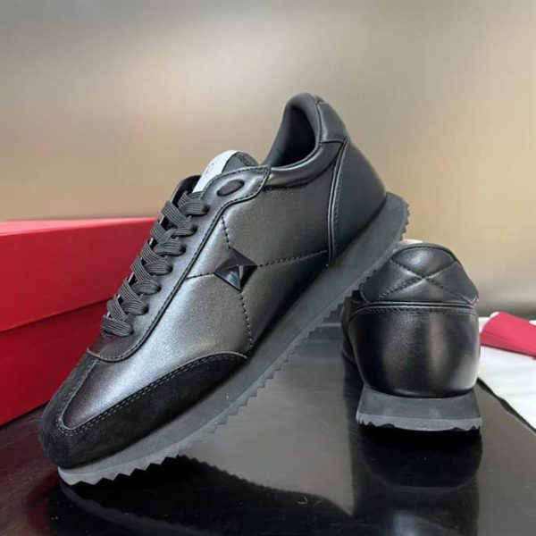 STUD AROUND LOW-TOP CALFSKIN AND NAPPA LEATHER SNEAKER – VLS001 - Image 5