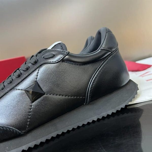 STUD AROUND LOW-TOP CALFSKIN AND NAPPA LEATHER SNEAKER – VLS001 - Image 6