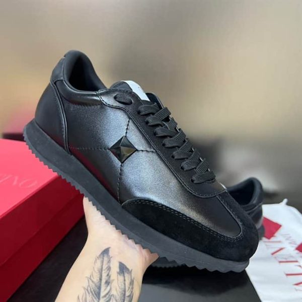 STUD AROUND LOW-TOP CALFSKIN AND NAPPA LEATHER SNEAKER – VLS001 - Image 7